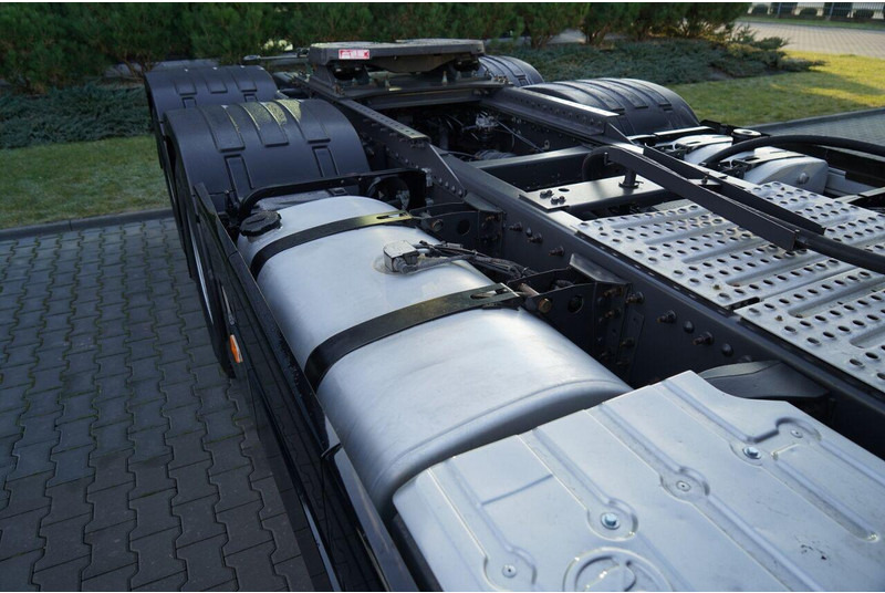 Ťahač Volvo FH16 / 700 / 6x4 / HYDRAULIKA / RETARDER / 3 OSIOWY CIĄGNIK SIOD: obrázok 20 Ťahač Volvo FH16 / 700 / 6x4 / HYDRAULIKA / RETARDER / 3 OSIOWY CIĄGNIK SIOD: obrázok 20