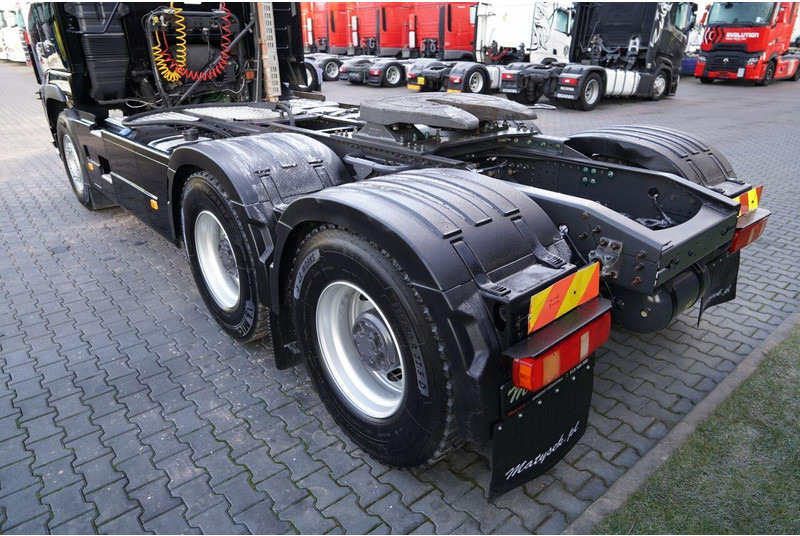 Ťahač Volvo FH16 / 700 / 6x4 / HYDRAULIKA / RETARDER / 3 OSIOWY CIĄGNIK SIOD: obrázok 17 Ťahač Volvo FH16 / 700 / 6x4 / HYDRAULIKA / RETARDER / 3 OSIOWY CIĄGNIK SIOD: obrázok 17