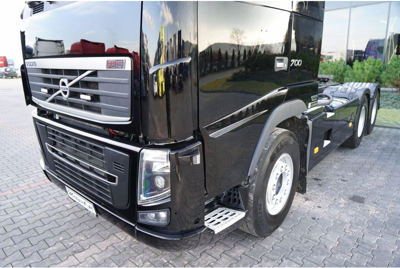 Ťahač Volvo FH16 / 700 / 6x4 / HYDRAULIKA / RETARDER / 3 OSIOWY CIĄGNIK SIOD: obrázok 13 Ťahač Volvo FH16 / 700 / 6x4 / HYDRAULIKA / RETARDER / 3 OSIOWY CIĄGNIK SIOD: obrázok 13