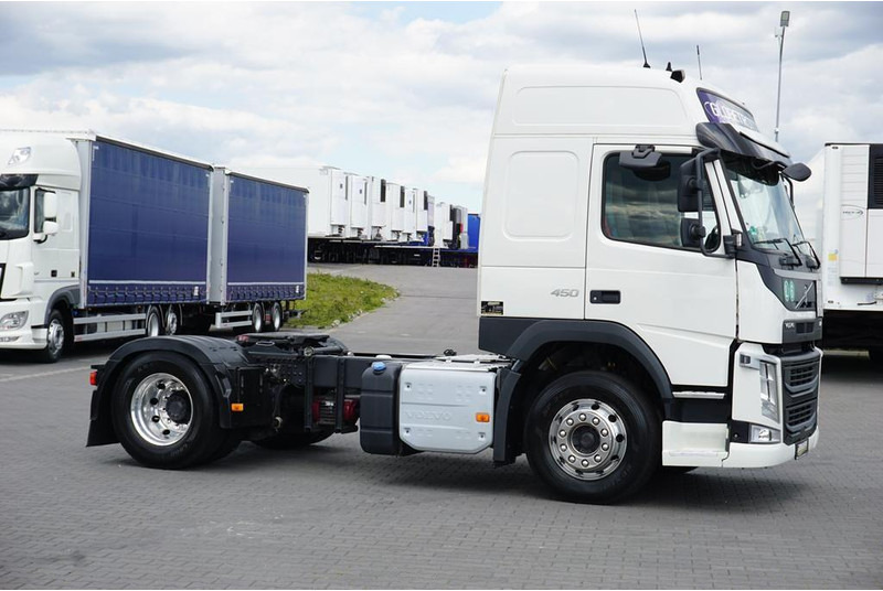 Volvo FM / 450 / ACC / EURO 6 / PEŁNY ADR / WAGA 6692 KG / KOMPRESOR - Ťahač: obrázok 4 Volvo FM / 450 / ACC / EURO 6 / PEŁNY ADR / WAGA 6692 KG / KOMPRESOR - Ťahač: obrázok 4