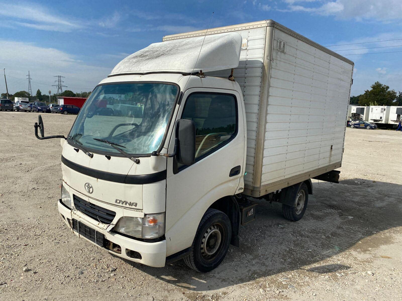 Toyota Dyna 100 3,0 D - Koffer - Dodávka skriňová nadstavba: obrázok 2 Toyota Dyna 100 3,0 D - Koffer - Dodávka skriňová nadstavba: obrázok 2