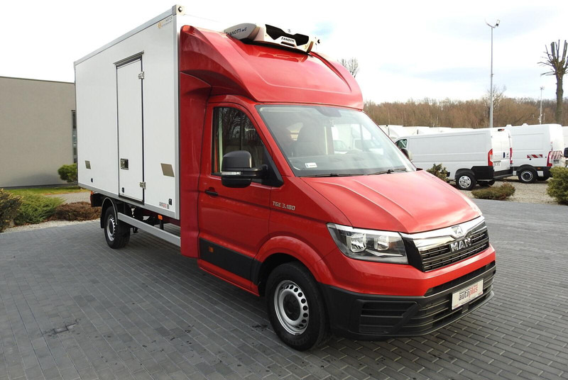 Volkswagen Crafter REFRIGERATOR -5*C 8 PALETS - Chladiarenská dodávka: obrázok 4 Volkswagen Crafter REFRIGERATOR -5*C 8 PALETS - Chladiarenská dodávka: obrázok 4