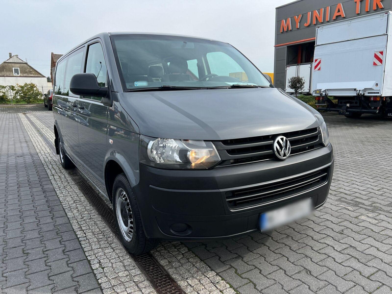 Volkswagen Transporter T5 Brygadówka, Osobowy, 9-miejsc, Jeden Właściciel, - Minibus, Mikrobus: obrázok 5 Volkswagen Transporter T5 Brygadówka, Osobowy, 9-miejsc, Jeden Właściciel, - Minibus, Mikrobus: obrázok 5