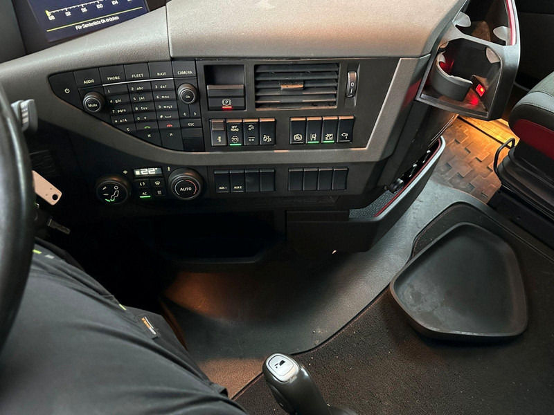 Volvo FH 13 460 + Palfinger PK 18002 - Valníkový/ Plošinový nákladný automobil, Auto s hydraulickou rukou: obrázok 5 Volvo FH 13 460 + Palfinger PK 18002 - Valníkový/ Plošinový nákladný automobil, Auto s hydraulickou rukou: obrázok 5