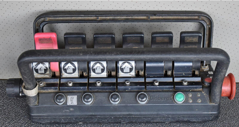 Valníkový/ Plošinový nákladný automobil, Auto s hydraulickou rukou Volvo FM 370: obrázok 11