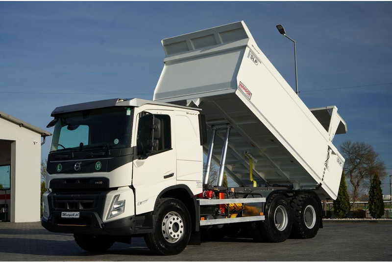 Volvo FMX 550 / 6x4 / WYWROTKA / WOZIDŁO / HARDOX / HYDRAULICZNA KLAPA - Sklápač: obrázok 1 Volvo FMX 550 / 6x4 / WYWROTKA / WOZIDŁO / HARDOX / HYDRAULICZNA KLAPA - Sklápač: obrázok 1