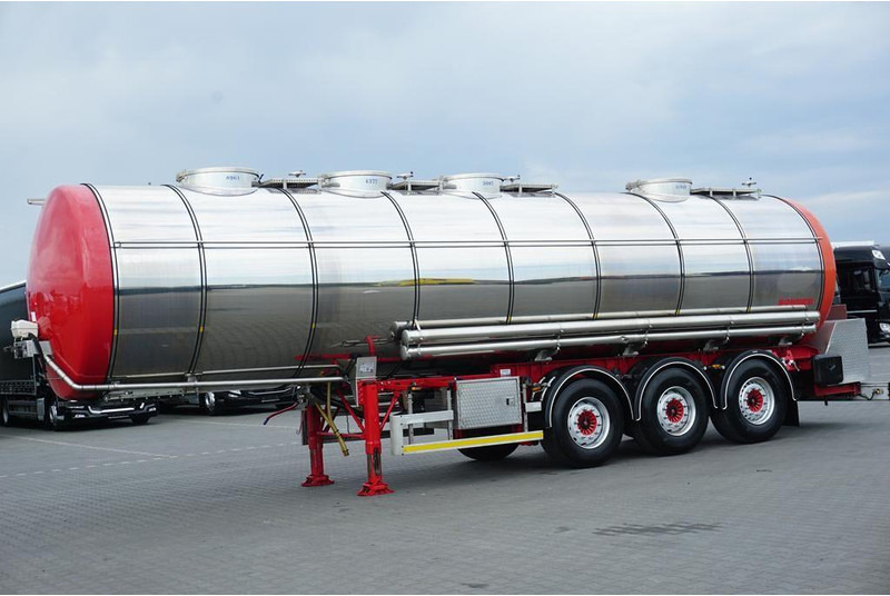 Wielton SOMMER / CYSTERNA SPOZYWCZA / 28 374 LITRÓW / 4 KOMOROWA / WEBAS - Cisternový náves: obrázok 3 Wielton SOMMER / CYSTERNA SPOZYWCZA / 28 374 LITRÓW / 4 KOMOROWA / WEBAS - Cisternový náves: obrázok 3