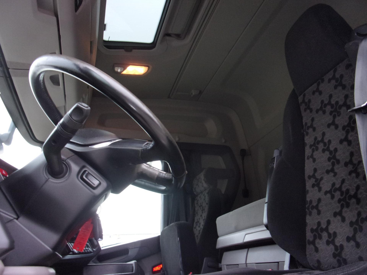 SCANIA R 410 A4x2NA - Ťahač: obrázok 2 SCANIA R 410 A4x2NA - Ťahač: obrázok 2