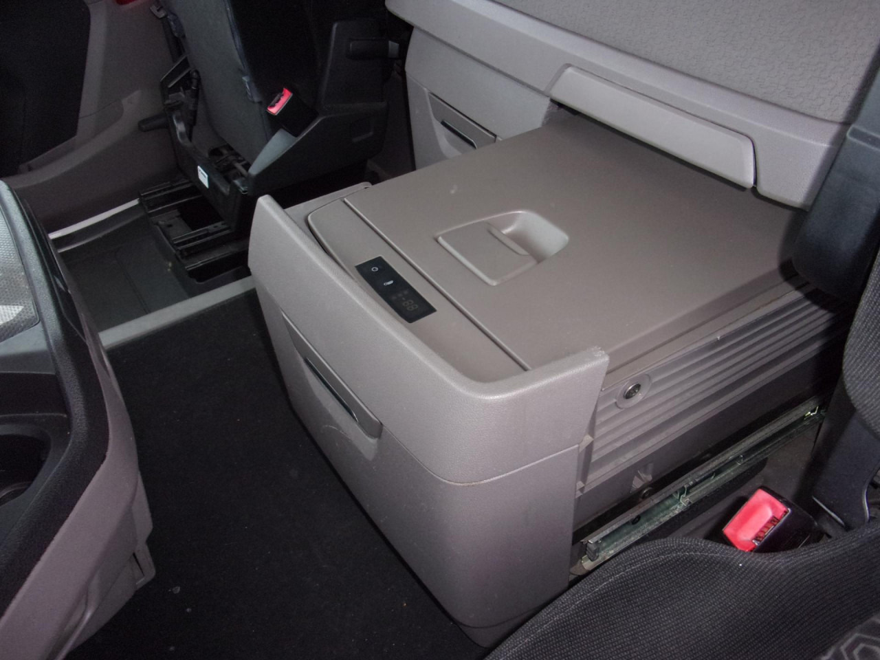 SCANIA R 410 A4x2NA - Ťahač: obrázok 3 SCANIA R 410 A4x2NA - Ťahač: obrázok 3