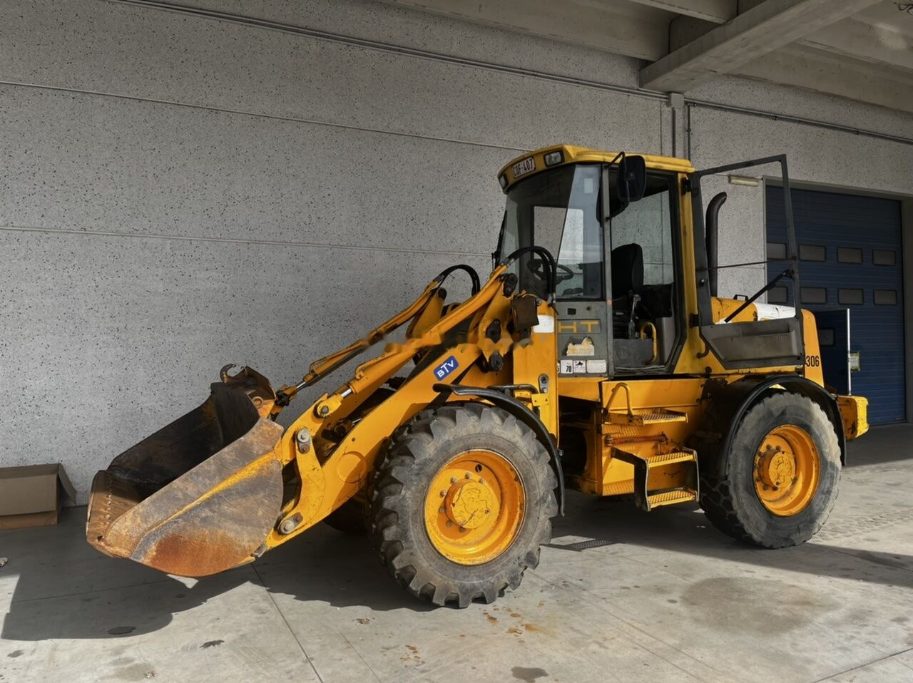 JCB 411 - Kolesový nakladač: obrázok 1 JCB 411 - Kolesový nakladač: obrázok 1