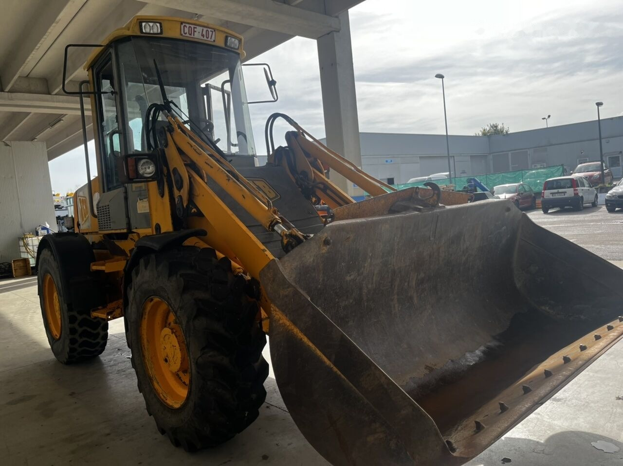 JCB 411 - Kolesový nakladač: obrázok 4 JCB 411 - Kolesový nakladač: obrázok 4
