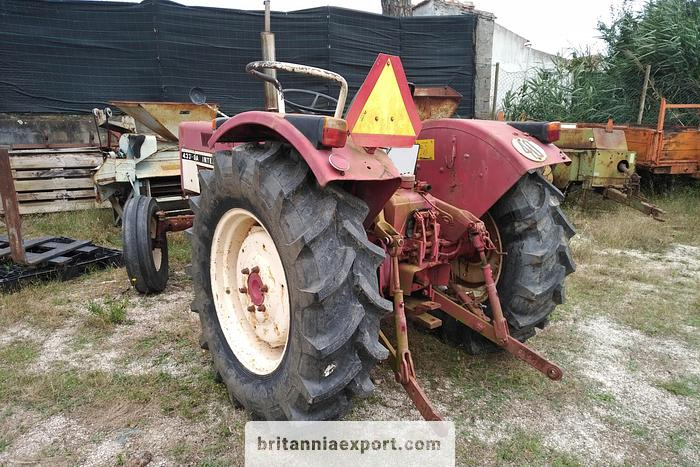INTERNATIONAL 433 SA 4X2 | 2.5 diesel | brand new tyres | - Traktor: obrázok 5 INTERNATIONAL 433 SA 4X2 | 2.5 diesel | brand new tyres | - Traktor: obrázok 5