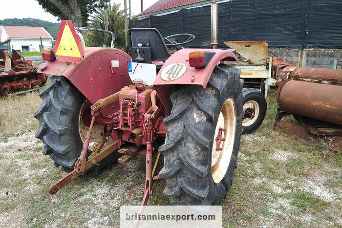 INTERNATIONAL 433 SA 4X2 | 2.5 diesel | brand new tyres | - Traktor: obrázok 4 INTERNATIONAL 433 SA 4X2 | 2.5 diesel | brand new tyres | - Traktor: obrázok 4