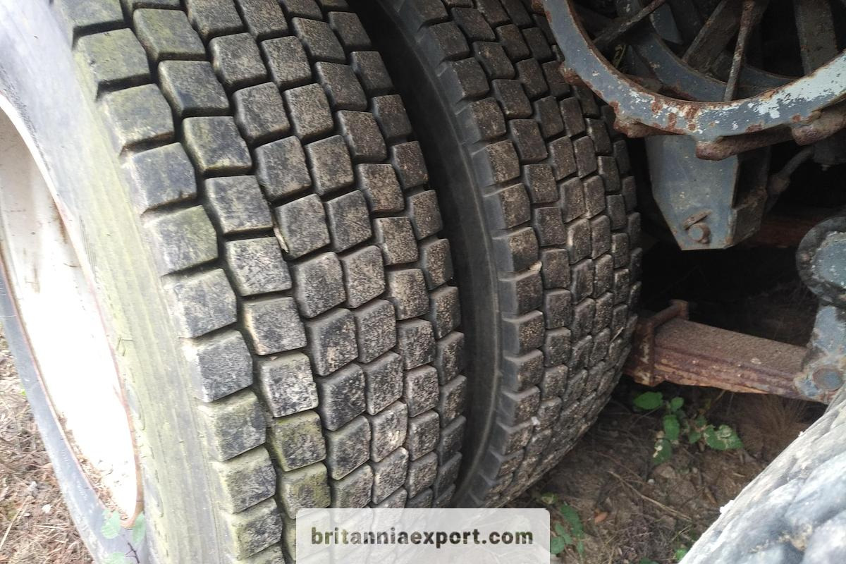 Valníkový/ Plošinový nákladný automobil SCANIA P93H 280 6x2 10 Tyres Flatbed Truck – 26 Ton | On springs: obrázok 8 Valníkový/ Plošinový nákladný automobil SCANIA P93H 280 6x2 10 Tyres Flatbed Truck – 26 Ton | On springs: obrázok 8