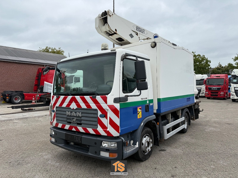 MAN TGL 12.210 EURO 5 - MANUAL - VERSALIFT VST-237-NF HEIGHT 14 M - BELGIUM TRUCK - TOP! - Nákladné auto, Auto s hydraulickou rukou: obrázok 1 MAN TGL 12.210 EURO 5 - MANUAL - VERSALIFT VST-237-NF HEIGHT 14 M - BELGIUM TRUCK - TOP! - Nákladné auto, Auto s hydraulickou rukou: obrázok 1