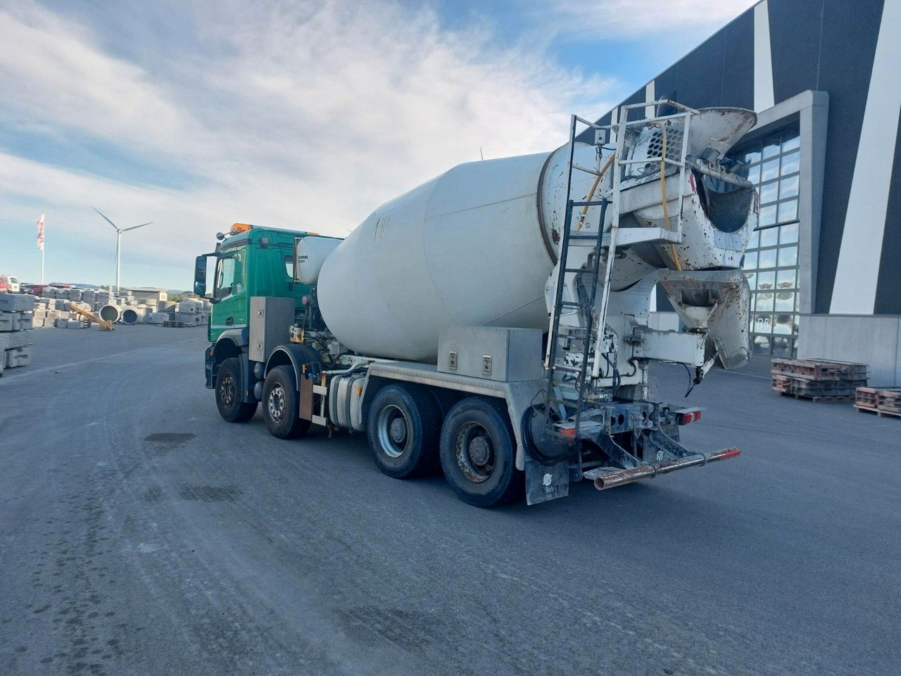 Mercedes-Benz 3246 8x4 / 9 m3 stetter - Domiešavač: obrázok 4 Mercedes-Benz 3246 8x4 / 9 m3 stetter - Domiešavač: obrázok 4