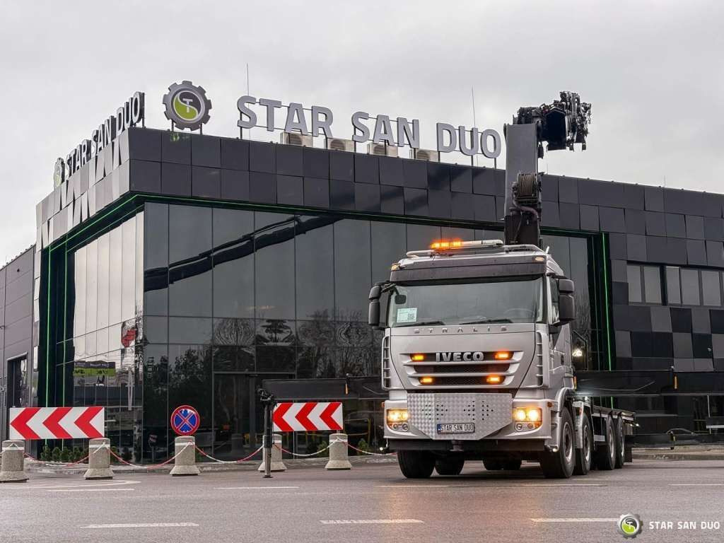 Iveco STRALIS AS320S50Y 8x2 HMF 8520-0K6 FLY JIB Winc - Auto s hydraulickou rukou: obrázok 4 Iveco STRALIS AS320S50Y 8x2 HMF 8520-0K6 FLY JIB Winc - Auto s hydraulickou rukou: obrázok 4