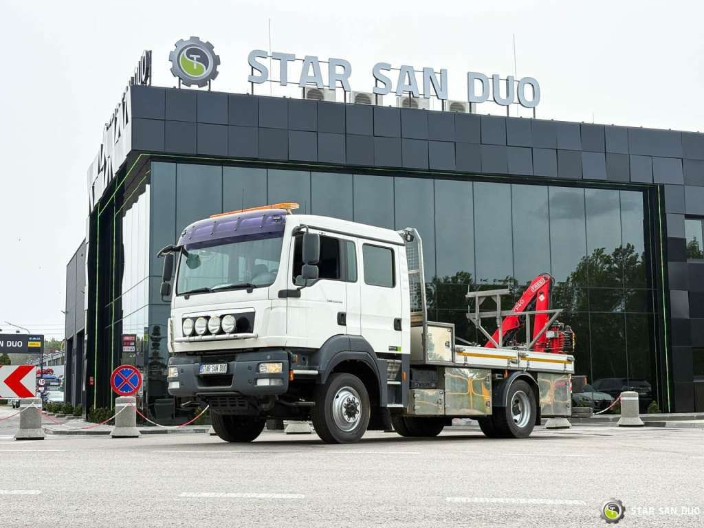 MAN TGM 13.290 4x4 FASSI F40B22 Crane Camper DOKA - Auto s hydraulickou rukou: obrázok 2 MAN TGM 13.290 4x4 FASSI F40B22 Crane Camper DOKA - Auto s hydraulickou rukou: obrázok 2