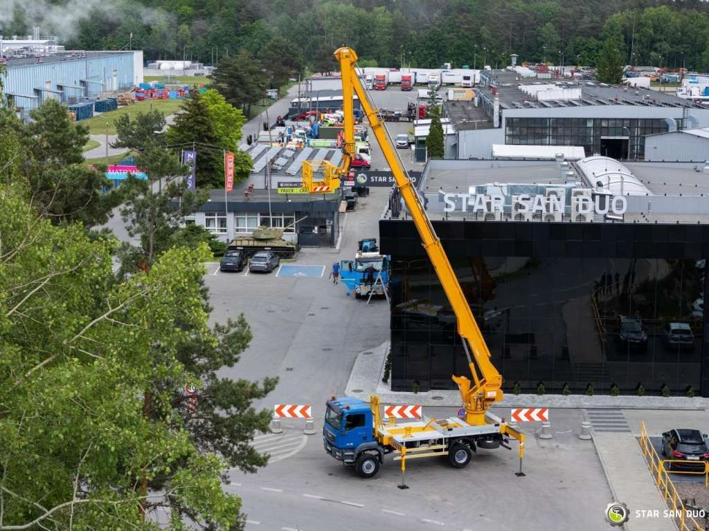 MAN TGM 18.330 4x4 MULTITEL J335 Truck Mounted Lift - Automobilová plošina: obrázok 1 MAN TGM 18.330 4x4 MULTITEL J335 Truck Mounted Lift - Automobilová plošina: obrázok 1