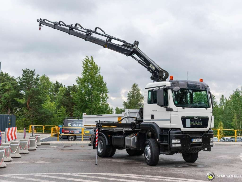 MAN TGS 18.360 4x4 HIAB 144 E-4 Crane Kipper - Sklápač: obrázok 4 MAN TGS 18.360 4x4 HIAB 144 E-4 Crane Kipper - Sklápač: obrázok 4