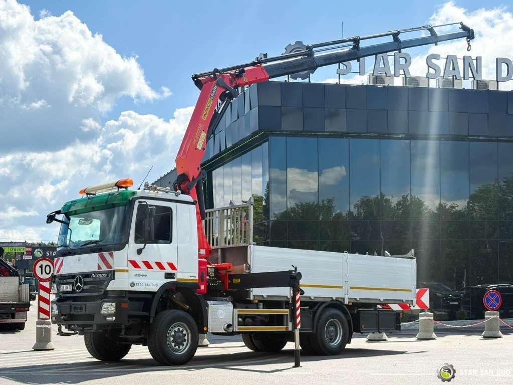 Mercedes-Benz ACTROS 2044A 4x4 Palfinger PK 20002 hds Crane - Auto s hydraulickou rukou: obrázok 3 Mercedes-Benz ACTROS 2044A 4x4 Palfinger PK 20002 hds Crane - Auto s hydraulickou rukou: obrázok 3