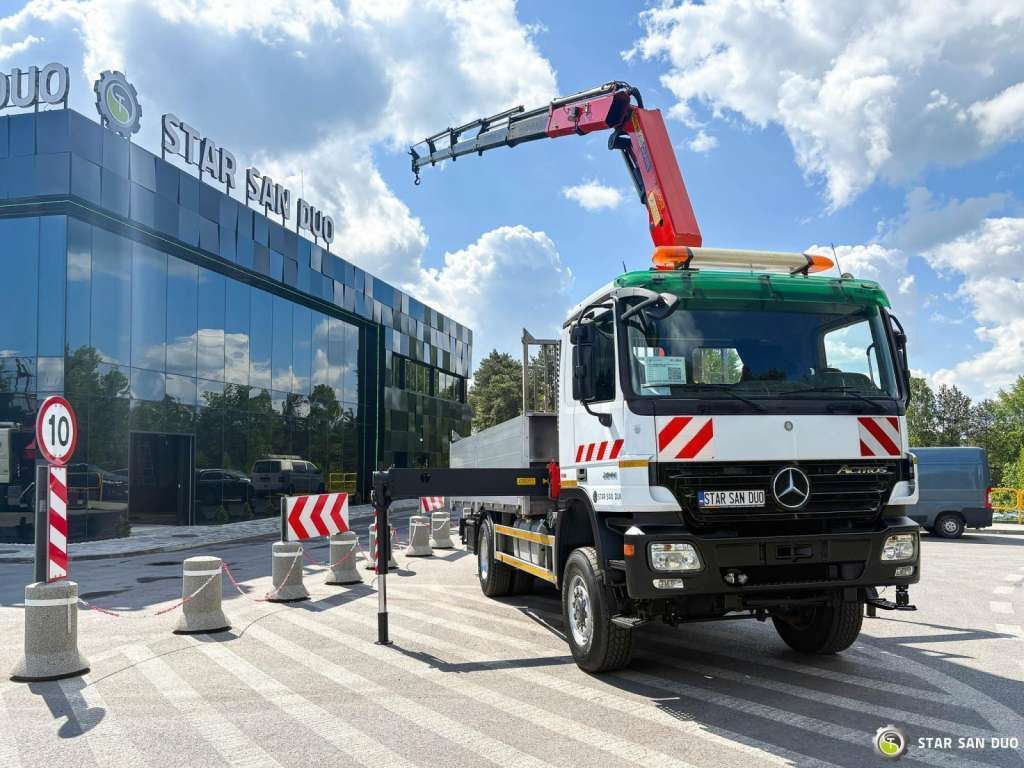 Mercedes-Benz ACTROS 2044A 4x4 Palfinger PK 20002 hds Crane - Auto s hydraulickou rukou: obrázok 2 Mercedes-Benz ACTROS 2044A 4x4 Palfinger PK 20002 hds Crane - Auto s hydraulickou rukou: obrázok 2