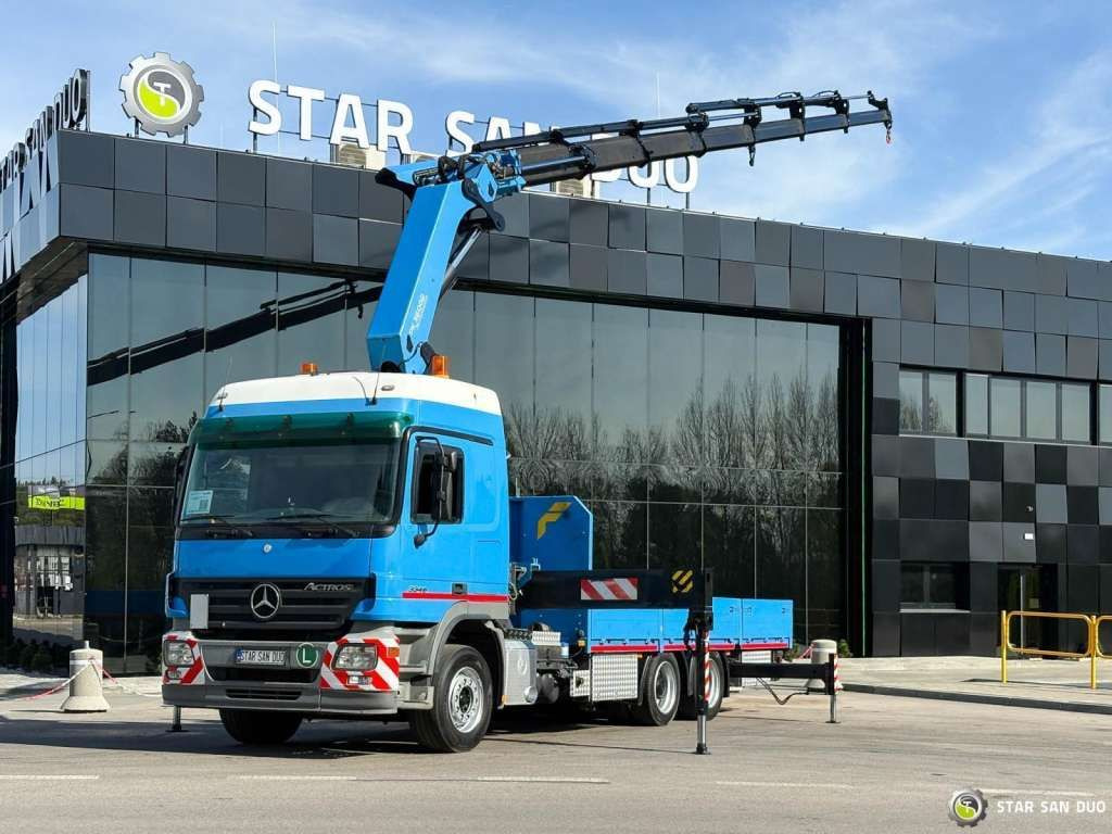 Mercedes-Benz ACTROS 2646L 6x4 PALFINGER 36002 Crane Winch - Auto s hydraulickou rukou: obrázok 5 Mercedes-Benz ACTROS 2646L 6x4 PALFINGER 36002 Crane Winch - Auto s hydraulickou rukou: obrázok 5
