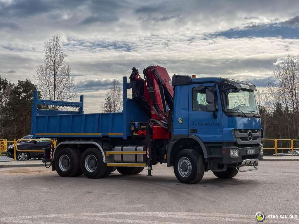 Mercedes-Benz ACTROS 3341 6x6 HMF 4220 K4 CRANE KIPPER - Auto s hydraulickou rukou: obrázok 4 Mercedes-Benz ACTROS 3341 6x6 HMF 4220 K4 CRANE KIPPER - Auto s hydraulickou rukou: obrázok 4