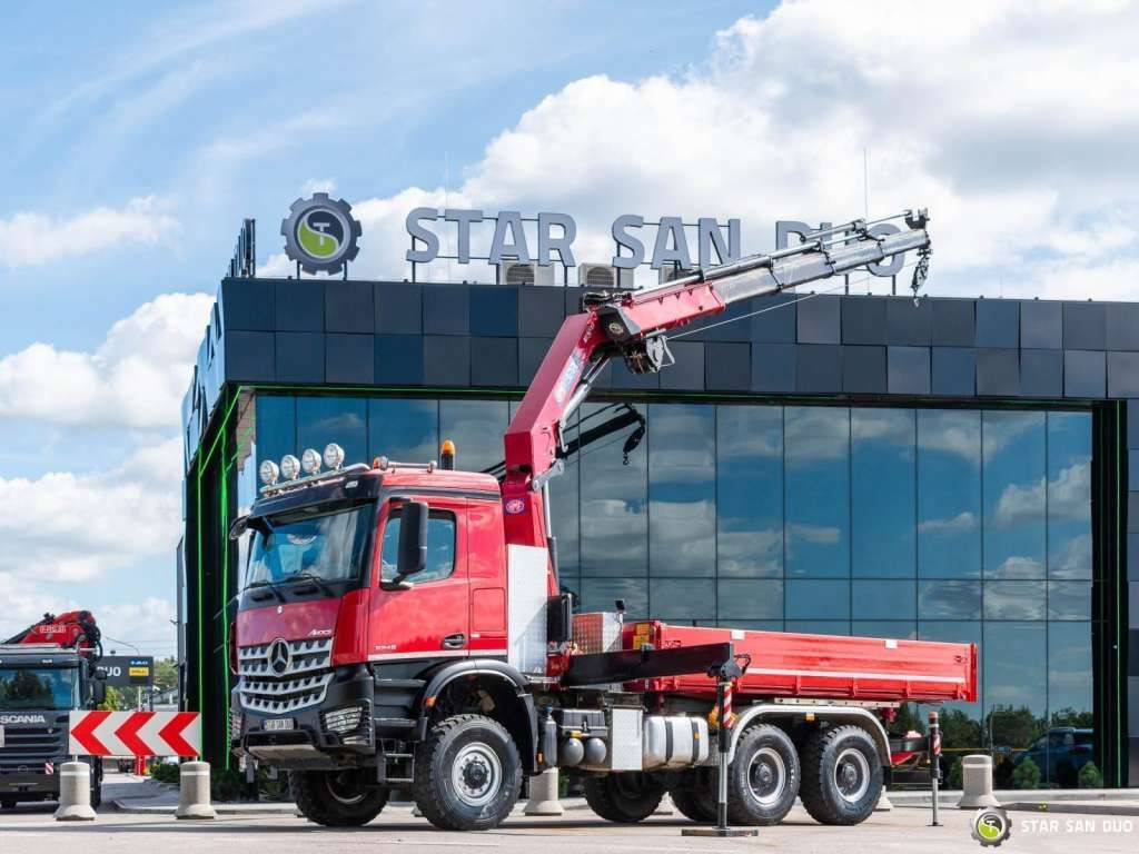 Mercedes-Benz AROCS 3345 6x6 HMF 3220 Winch Crane Tipper - Sklápač: obrázok 3 Mercedes-Benz AROCS 3345 6x6 HMF 3220 Winch Crane Tipper - Sklápač: obrázok 3