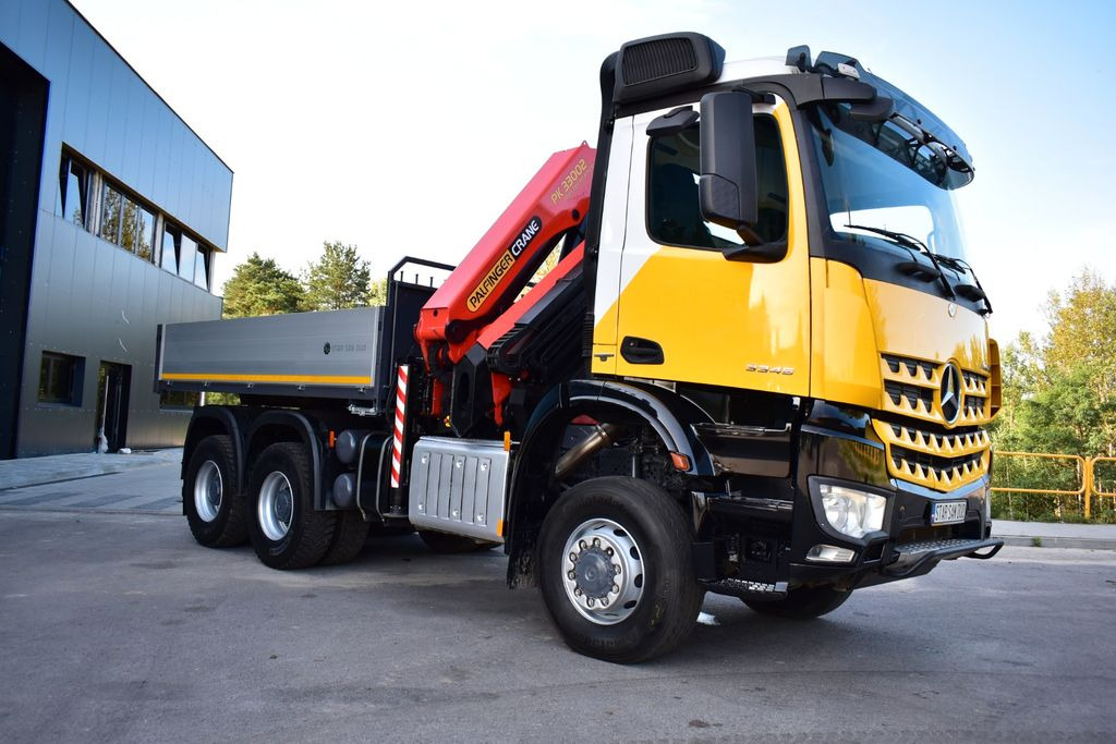 Mercedes-Benz AROCS 3345 6x6 PALFINGER PK 33002 EURO 6 KRAN - Auto s hydraulickou rukou, Valníkový/ Plošinový nákladný automobil: obrázok 3 Mercedes-Benz AROCS 3345 6x6 PALFINGER PK 33002 EURO 6 KRAN - Auto s hydraulickou rukou, Valníkový/ Plošinový nákladný automobil: obrázok 3