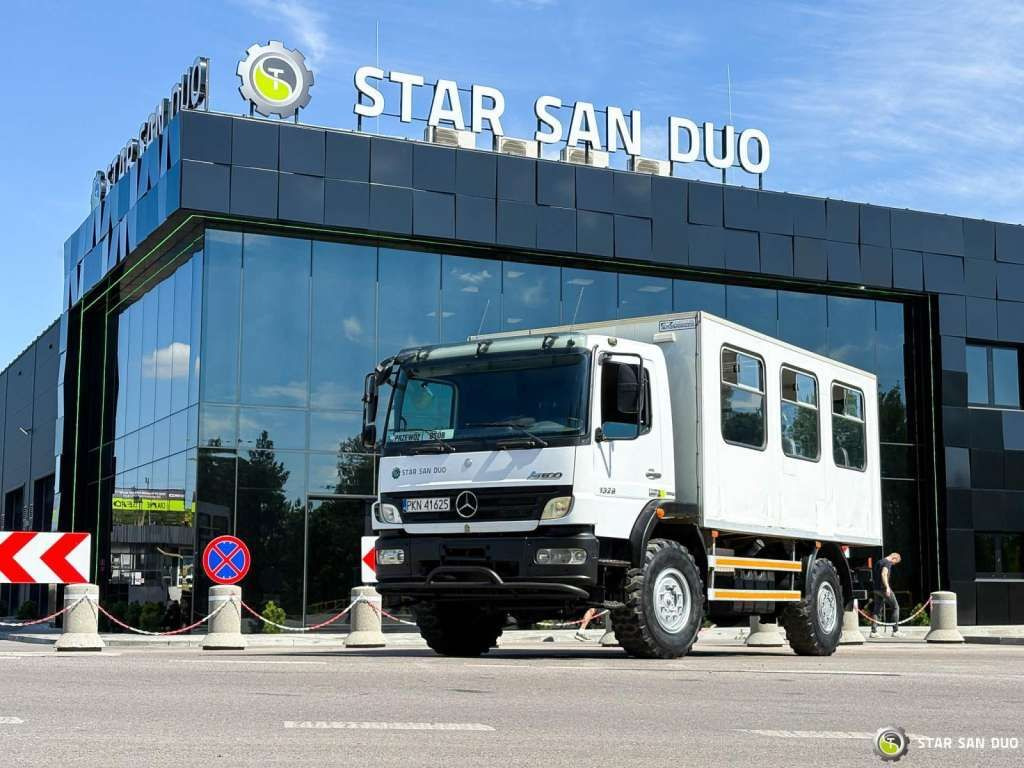 Mercedes-Benz ATEGO 1326 4x4 Double Cab Camper BUS - Podvozek s kabinou: obrázok 1 Mercedes-Benz ATEGO 1326 4x4 Double Cab Camper BUS - Podvozek s kabinou: obrázok 1