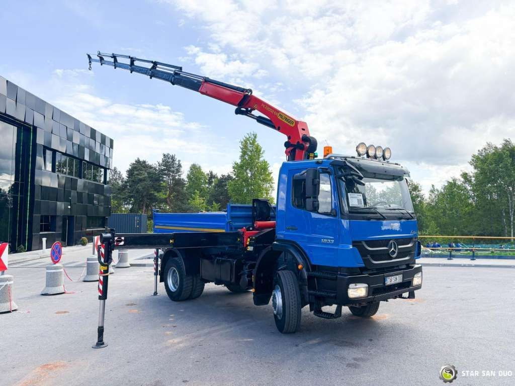 Mercedes-Benz AXOR 1833 4x4 Palfinger PK 22002 EH Crane Winch - Sklápač: obrázok 2 Mercedes-Benz AXOR 1833 4x4 Palfinger PK 22002 EH Crane Winch - Sklápač: obrázok 2