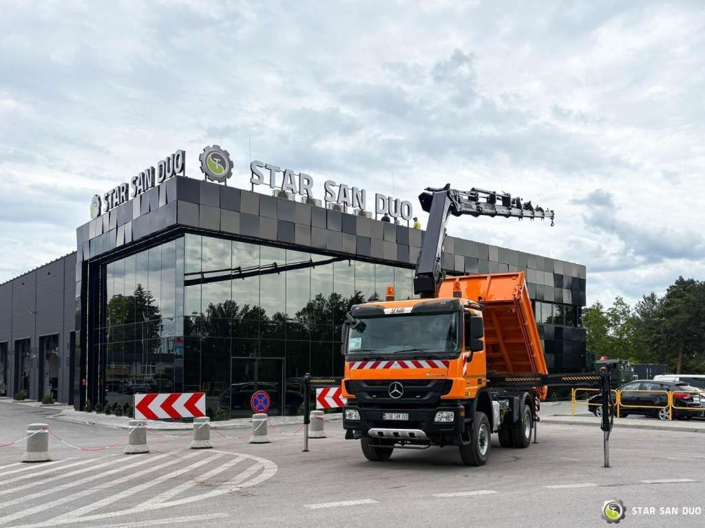 Mercedes-Benz Actros 1841 AK 4x4 Hiab 288E-7 Crane Kipper - Auto s hydraulickou rukou: obrázok 2 Mercedes-Benz Actros 1841 AK 4x4 Hiab 288E-7 Crane Kipper - Auto s hydraulickou rukou: obrázok 2