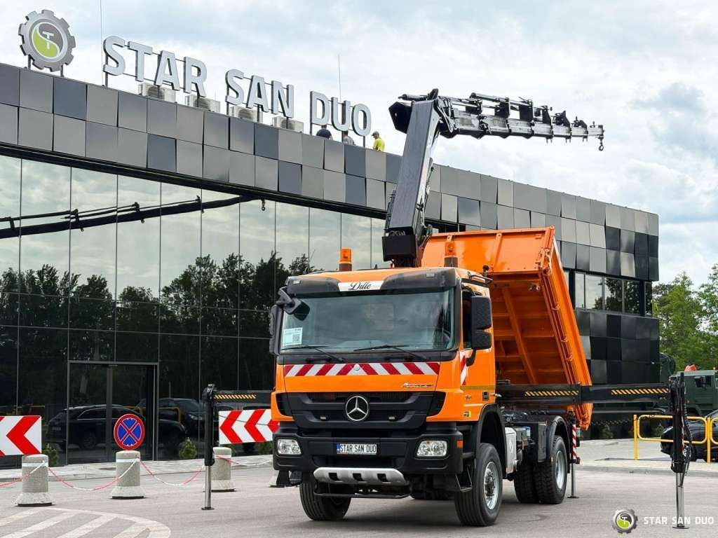 Mercedes-Benz Actros 1841 AK 4x4 Hiab 288E-7 Crane Kipper - Auto s hydraulickou rukou: obrázok 5 Mercedes-Benz Actros 1841 AK 4x4 Hiab 288E-7 Crane Kipper - Auto s hydraulickou rukou: obrázok 5