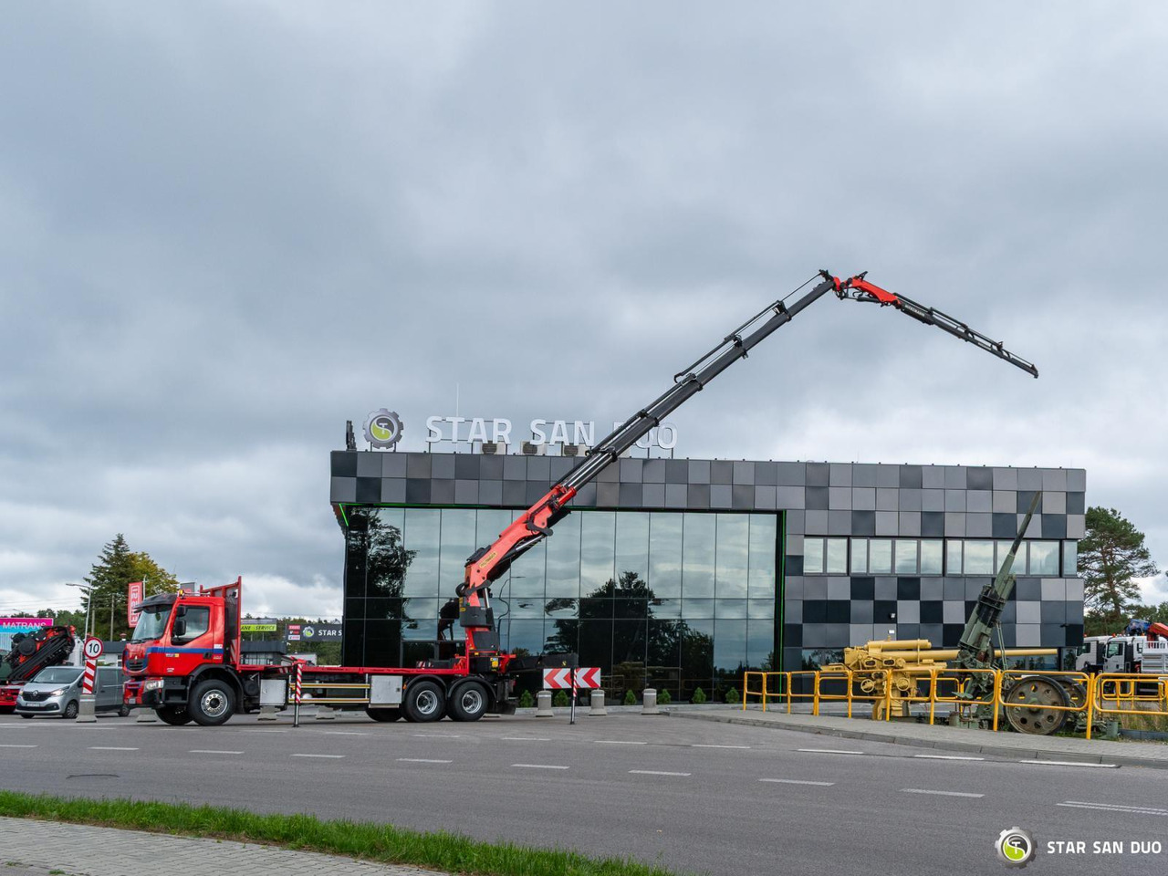 - Auto s hydraulickou rukou: obrázok 3 - Auto s hydraulickou rukou: obrázok 3