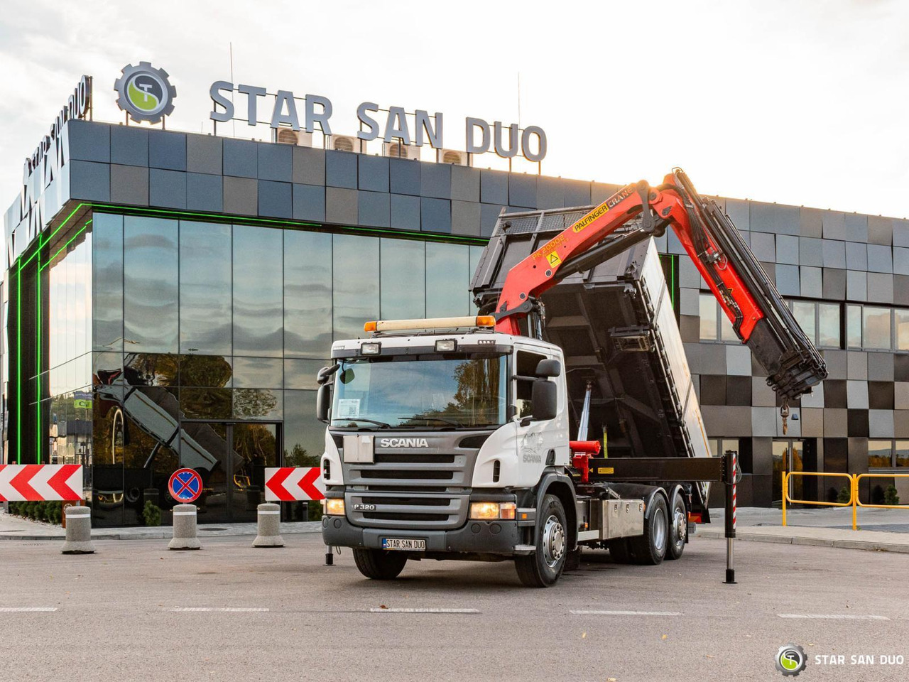 - Sklápač: obrázok 5 - Sklápač: obrázok 5