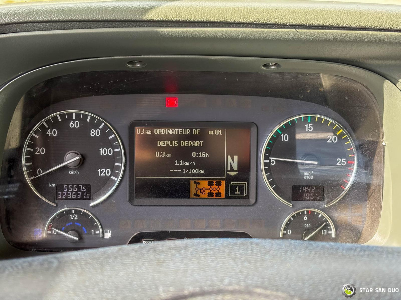 Auto s hydraulickou rukou : obrázok 24