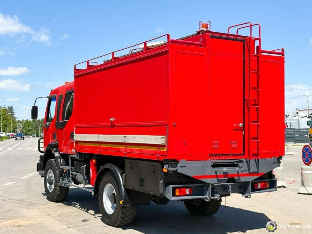 Podvozek s kabinou Renault MIDLUM 4x4 DOKA Brigade Double Cabin Camper: obrázok 9 Podvozek s kabinou Renault MIDLUM 4x4 DOKA Brigade Double Cabin Camper: obrázok 9