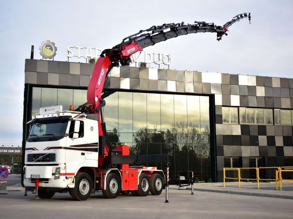 Volvo FH 520 8x2 EFFER 850 Fly Jib Winch 5th - Ťahač: obrázok 5 Volvo FH 520 8x2 EFFER 850 Fly Jib Winch 5th - Ťahač: obrázok 5