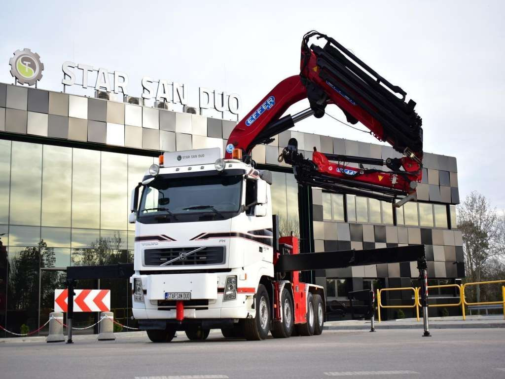 Volvo FH 520 8x2 EFFER 850 Fly Jib Winch 5th - Auto s hydraulickou rukou, Ťahač: obrázok 2 Volvo FH 520 8x2 EFFER 850 Fly Jib Winch 5th - Auto s hydraulickou rukou, Ťahač: obrázok 2