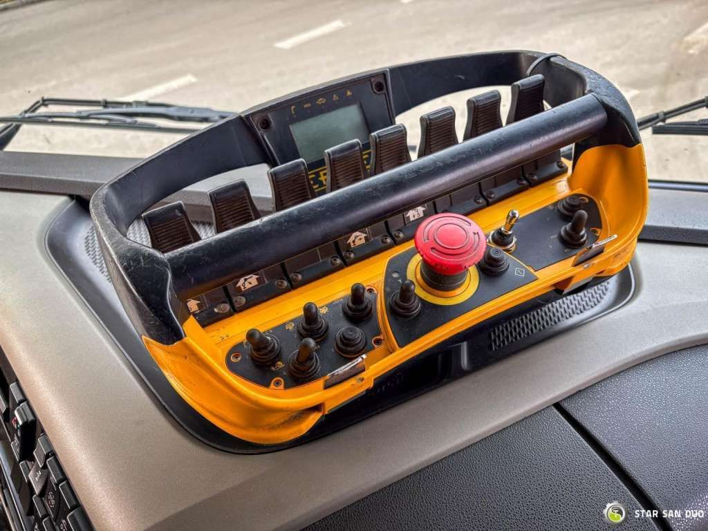 Auto s hydraulickou rukou Volvo  FM 450 6x2 EFFER 395/8S Euro 6  Crane Winch: obrázok 23