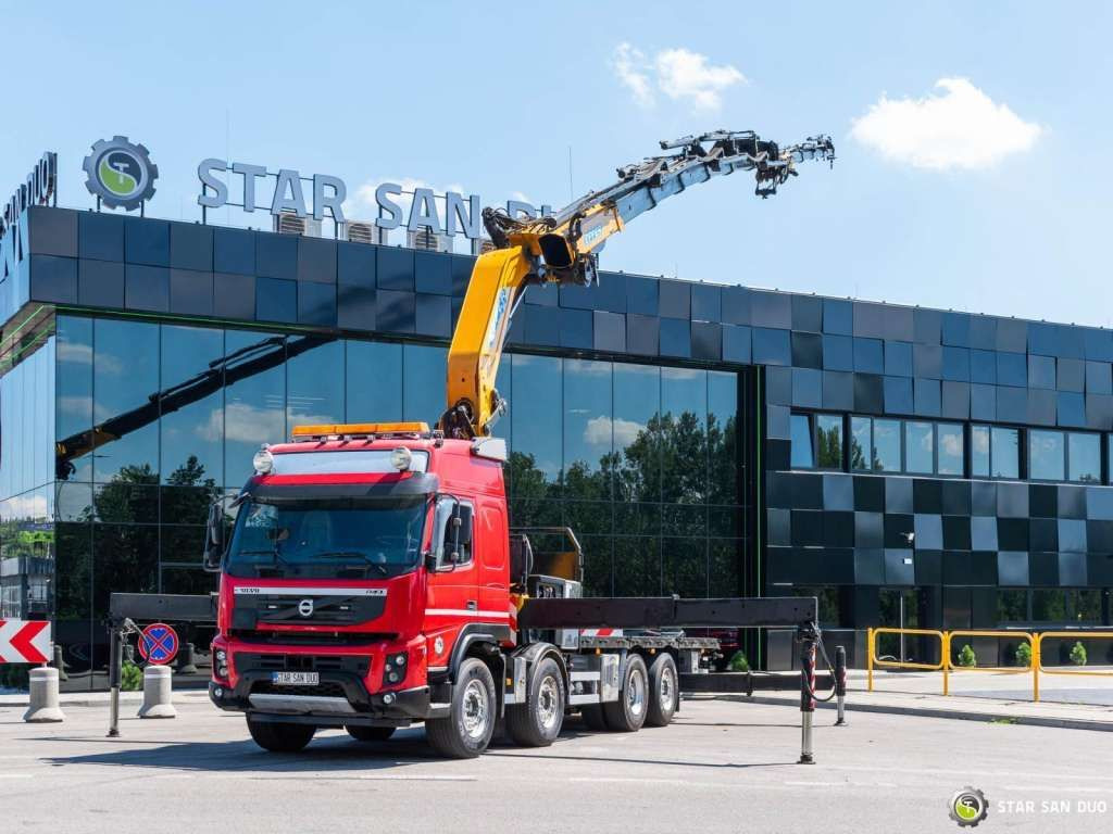 Volvo FMX 500 8x2 Effer 585 Fly Jib Winch Crane Kran - Auto s hydraulickou rukou: obrázok 1 Volvo FMX 500 8x2 Effer 585 Fly Jib Winch Crane Kran - Auto s hydraulickou rukou: obrázok 1