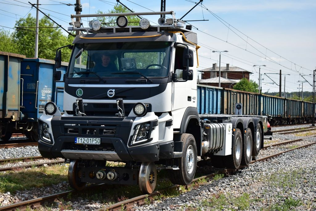 Kontejnérový podvozek/ Výměnná nástavba, Auto s hydraulickou rukou Volvo NEW FMX 8x4 RAIL ROAD SCHIENEN TWO WAY: obrázok 6