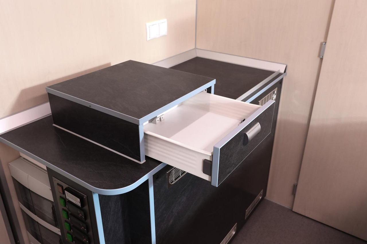 Pojazdná predajňa Tourenmobil BORCO HÖHNS: obrázok 11