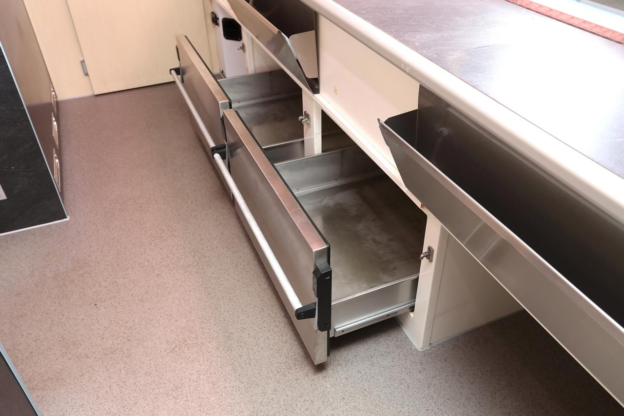 Pojazdná predajňa Tourenmobil BORCO HÖHNS: obrázok 7