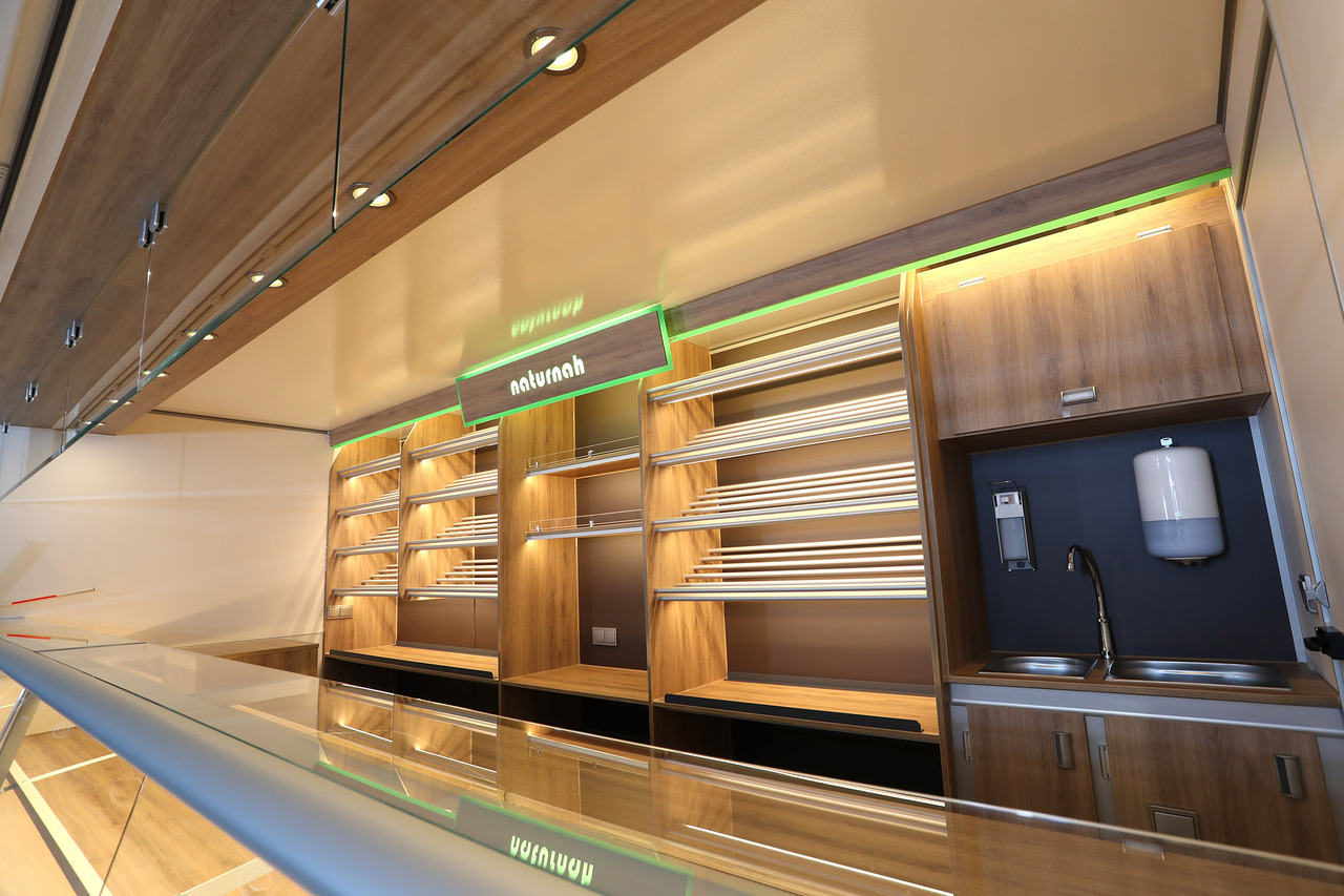 Verkaufsanhänger BORCO HÖHNS - Predajná príves: obrázok 5 Verkaufsanhänger BORCO HÖHNS - Predajná príves: obrázok 5