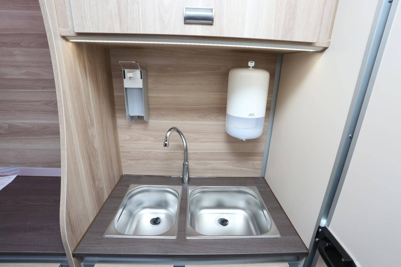 Verkaufsanhänger BORCO HÖHNS - Predajná príves: obrázok 4 Verkaufsanhänger BORCO HÖHNS - Predajná príves: obrázok 4