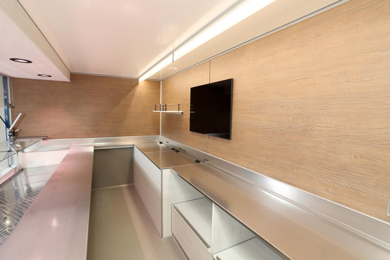 Verkaufsanhänger BORCO HÖHNS - Predajná príves: obrázok 5 Verkaufsanhänger BORCO HÖHNS - Predajná príves: obrázok 5