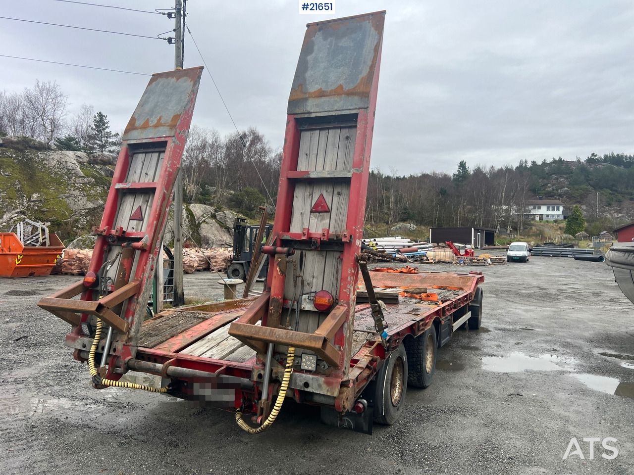 Damm 3 akslet maskinhenger m/ hydrauliske kjørebroer - Príves prepravník áut: obrázok 4 Damm 3 akslet maskinhenger m/ hydrauliske kjørebroer - Príves prepravník áut: obrázok 4