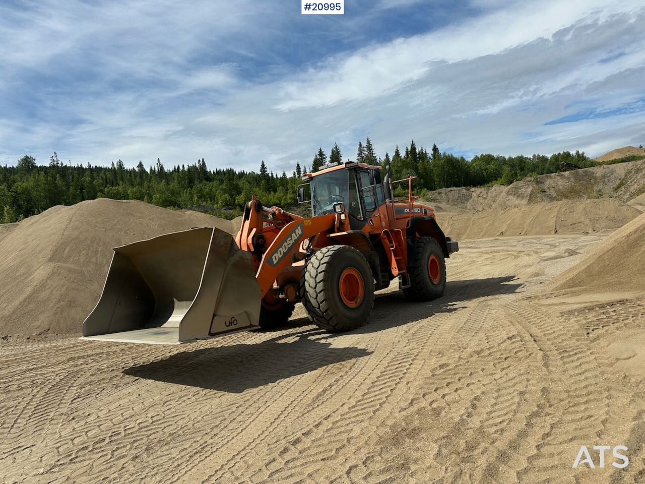 Doosan DL 450-3 - Kolesový nakladač: obrázok 1 Doosan DL 450-3 - Kolesový nakladač: obrázok 1